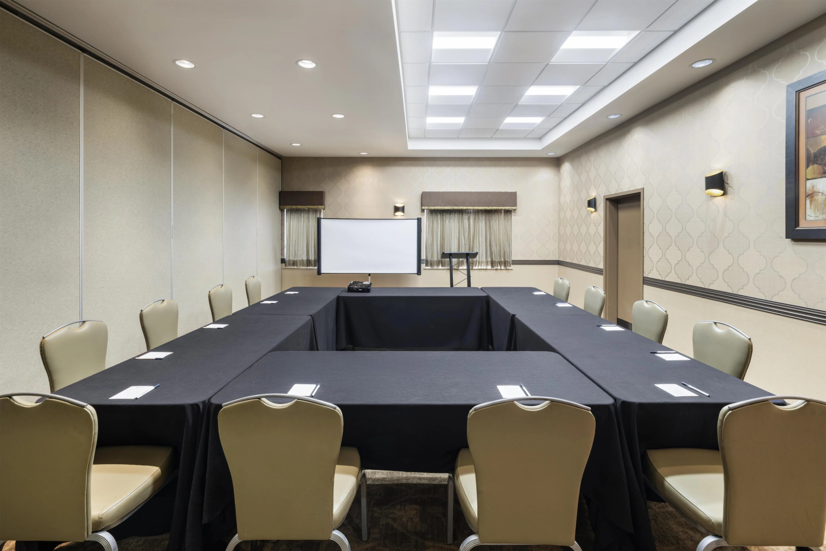 Photo - Best Western Premier Freeport Inn Calgary Airport