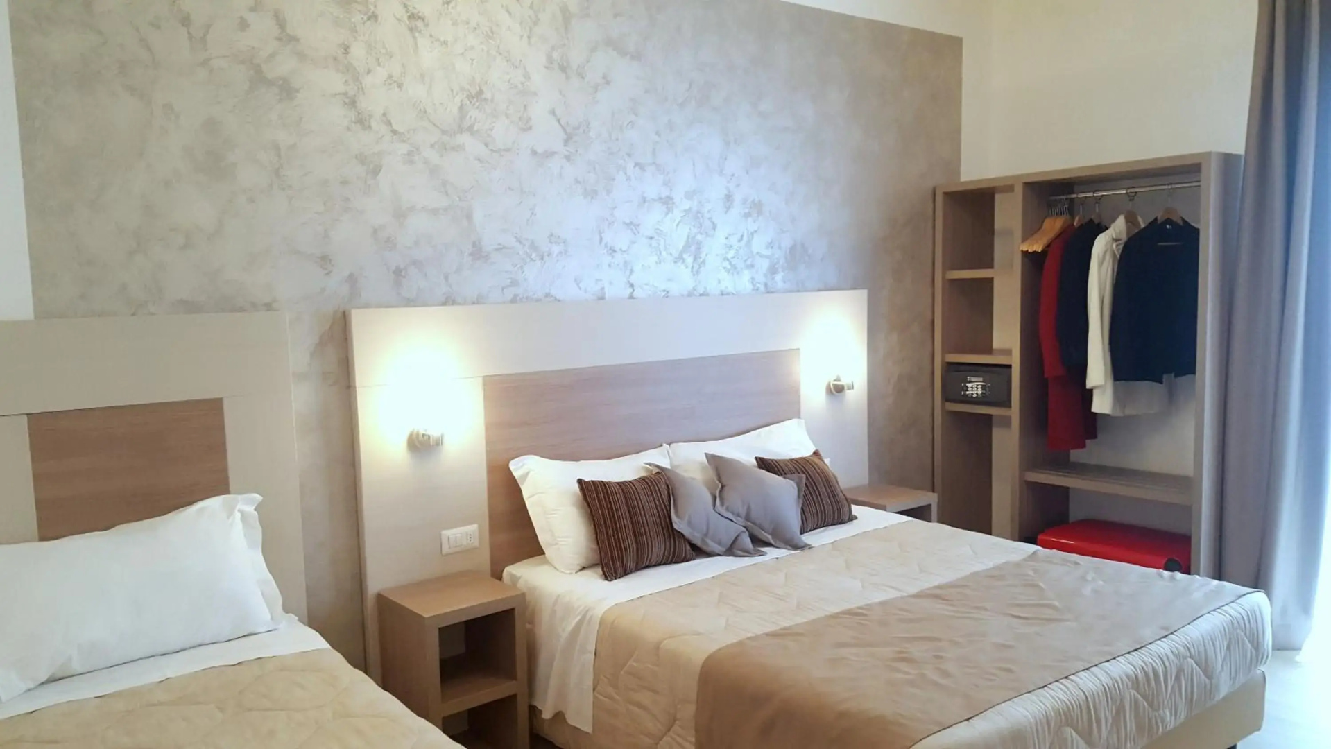 Photo - Hotel Luxor Florence