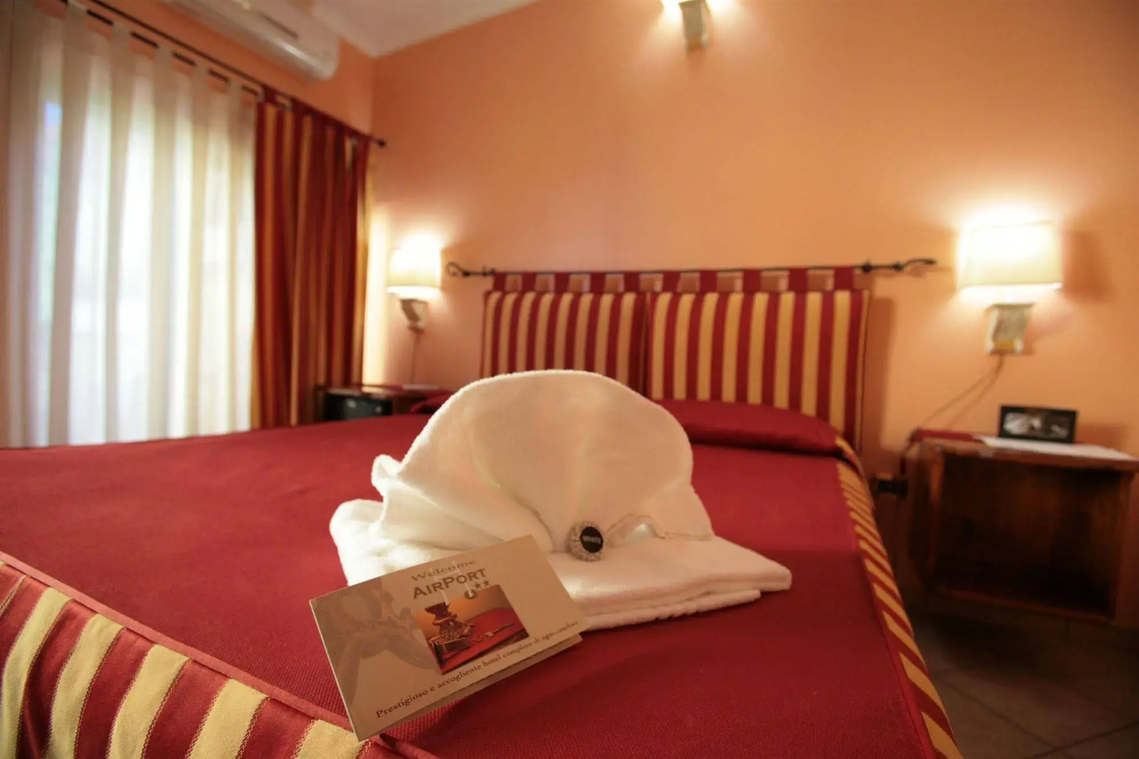 Photo - Airport Hotel
