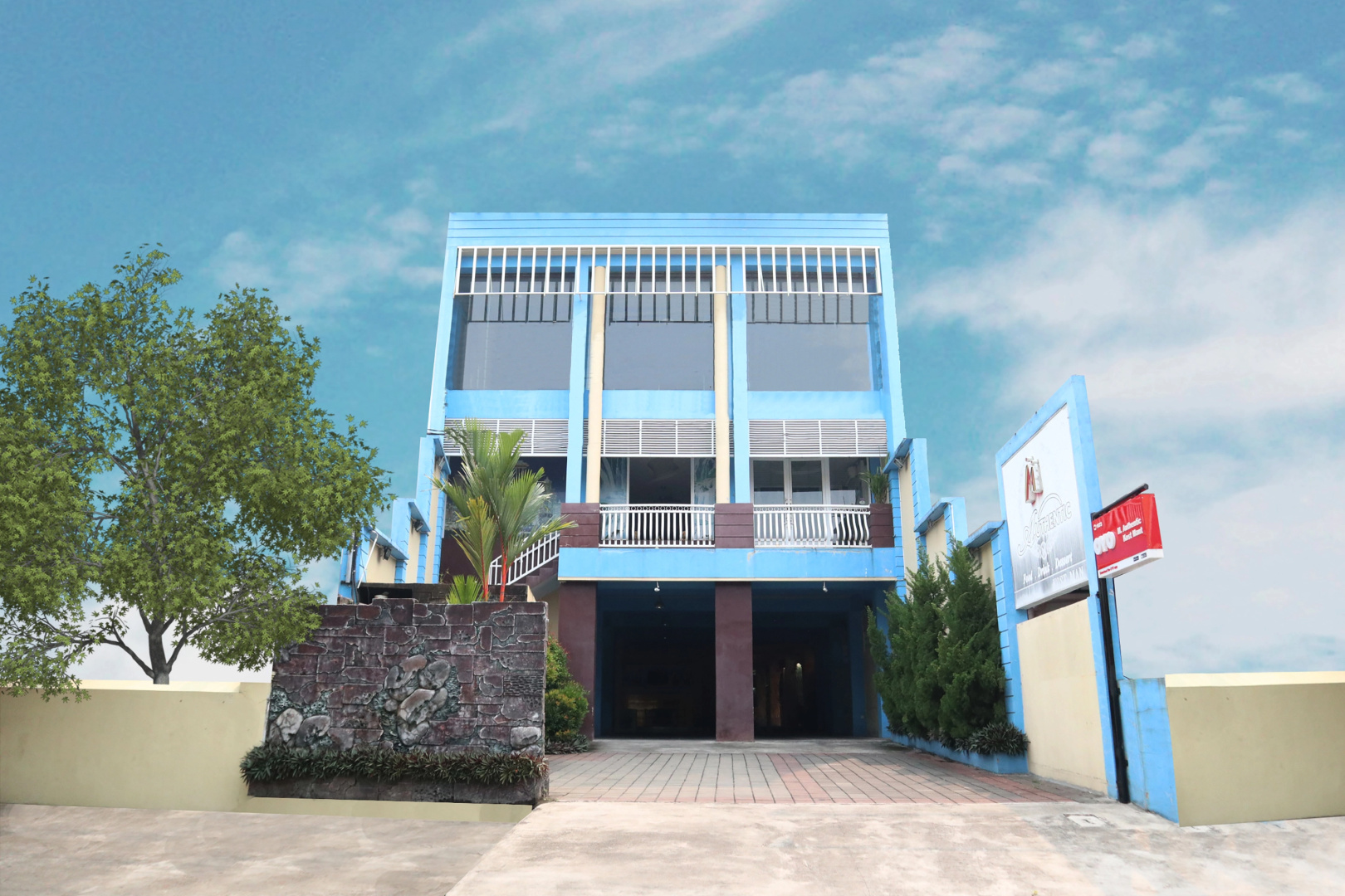 Hotel O M Authentic Kost Man