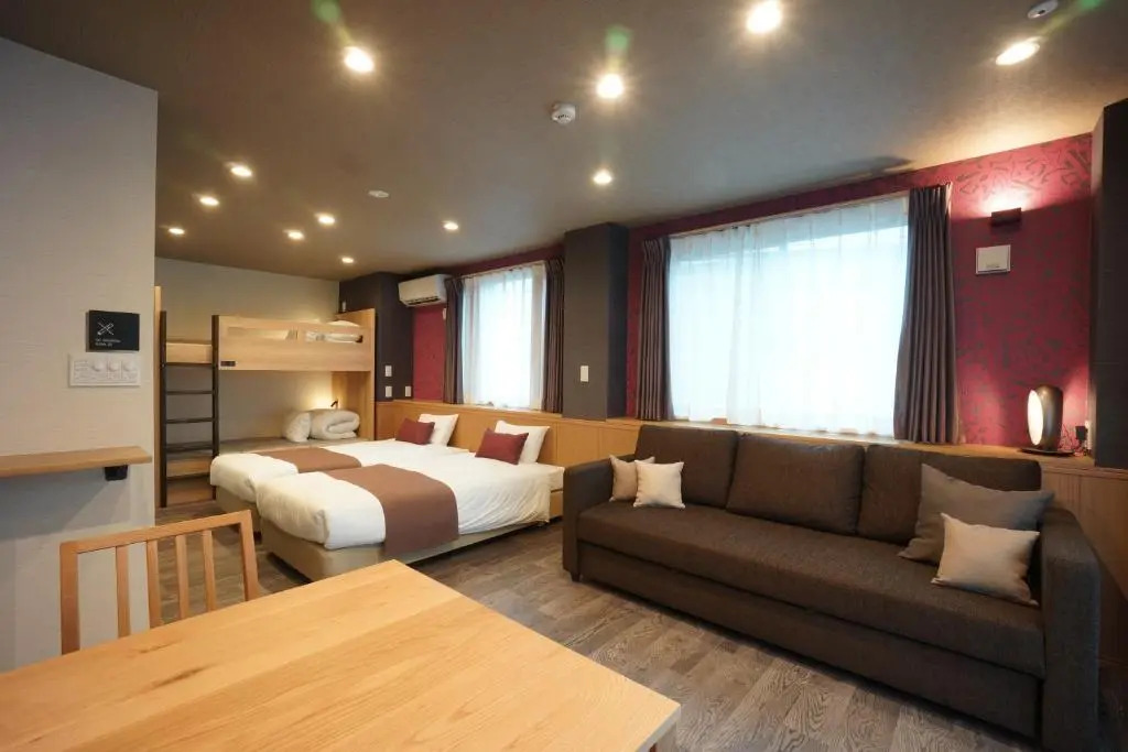 Photo - WIRES HOTEL James zaka