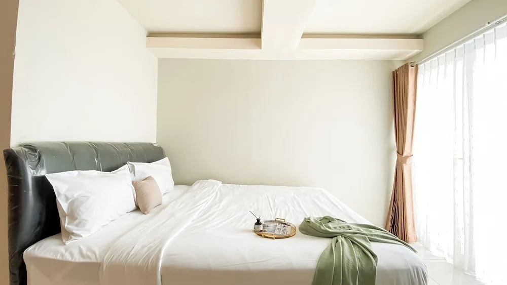 Cozy and Best Deal Studio Apartment Amethyst