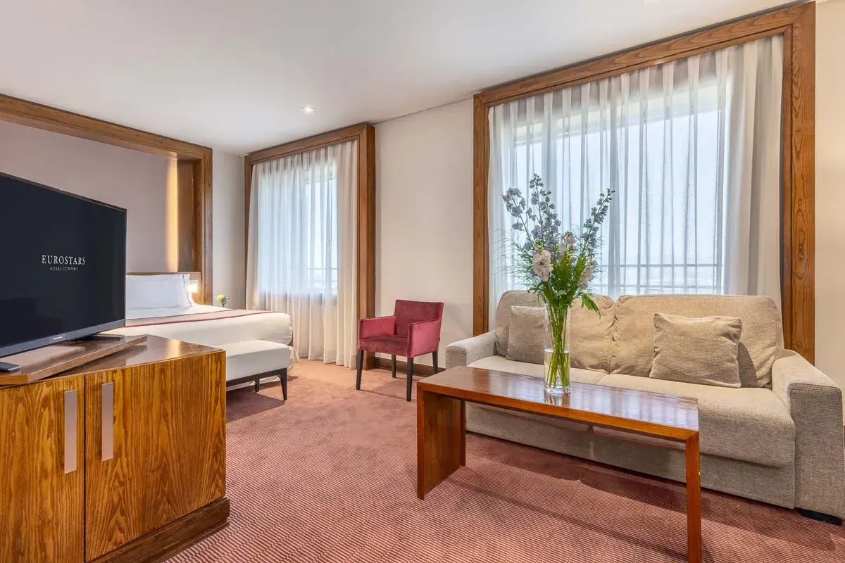 Photo - Eurostars Suites Mirasierra