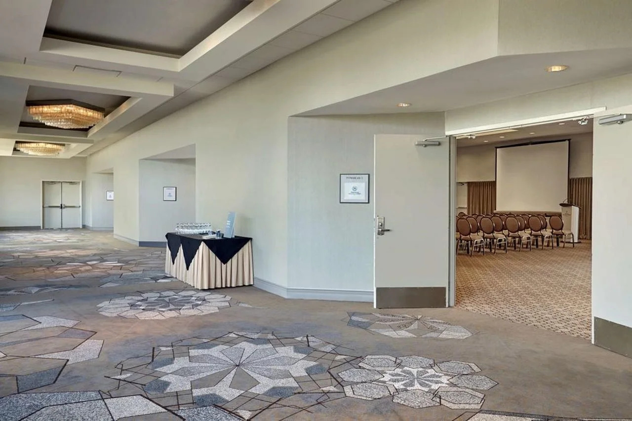 Foto - Sheraton Vancouver Guildford Hotel