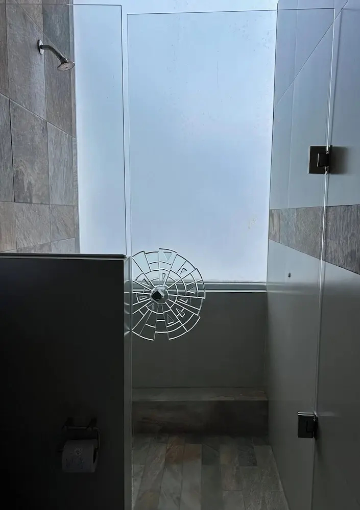 Photo - HVH by Yaxché