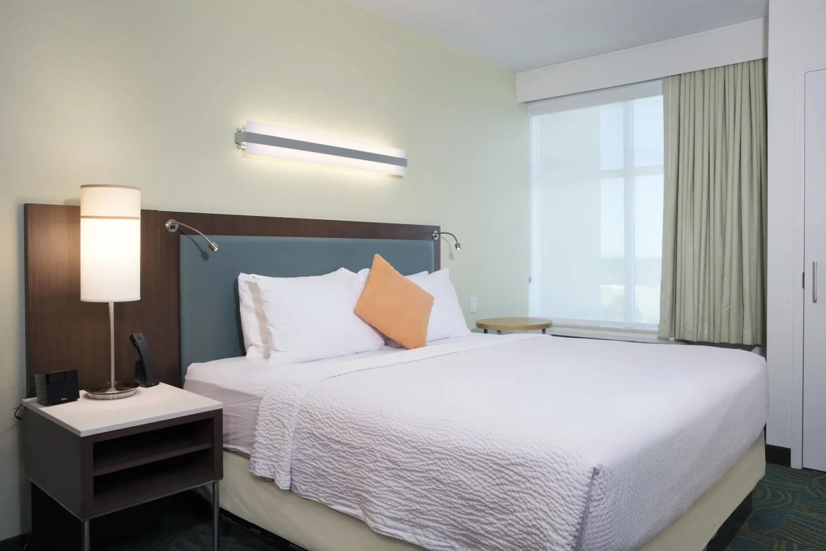 Foto - SpringHill Suites by Marriott Orlando at FLAMINGO CROSSINGS Town Center-Western Entrance