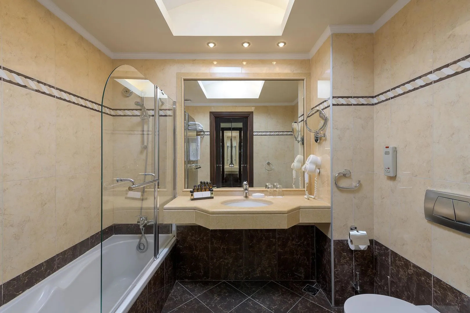 Photo - La Marquise Luxury Resort Complex