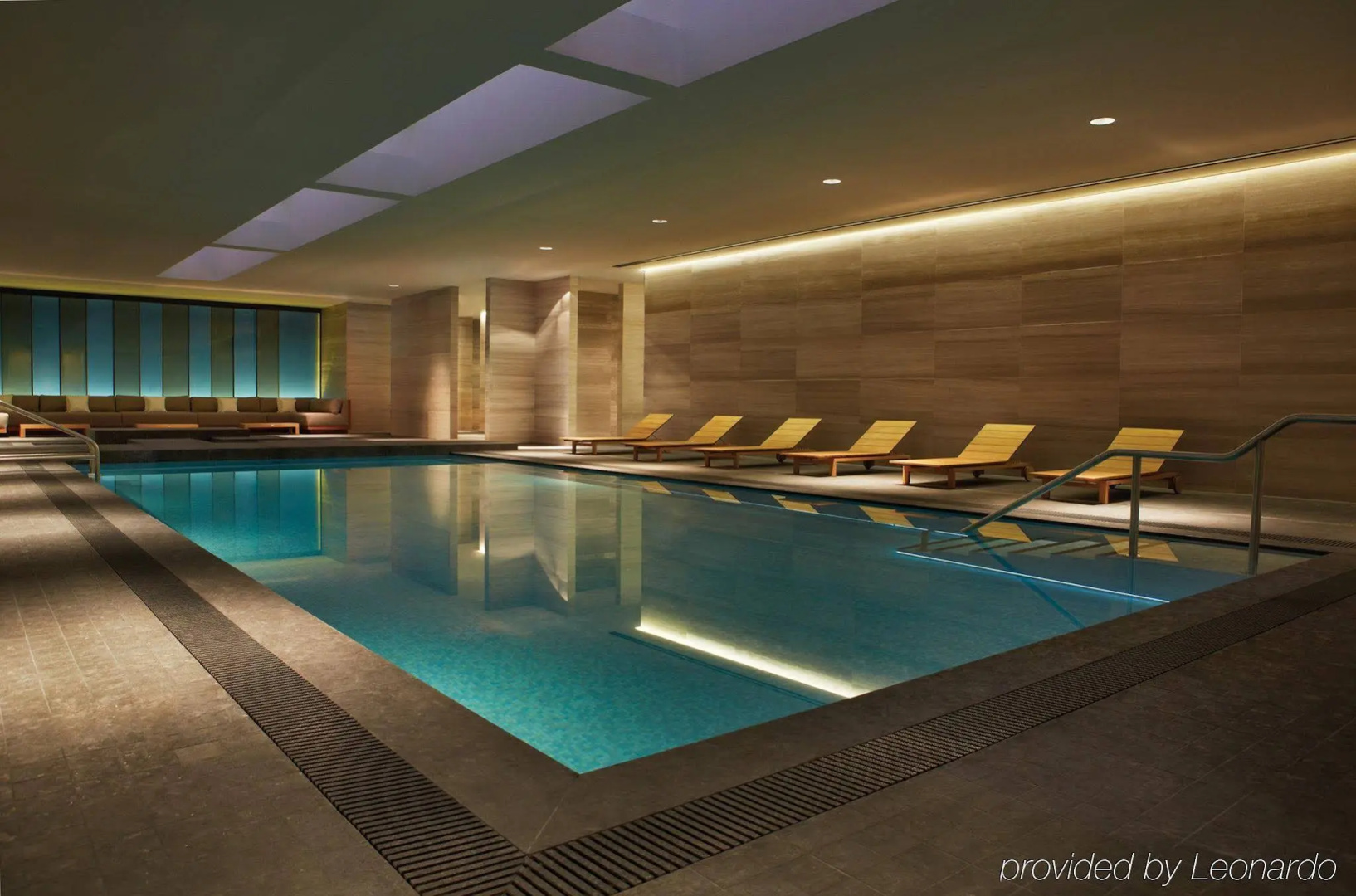 Photo - Four Seasons Hotel Toronto