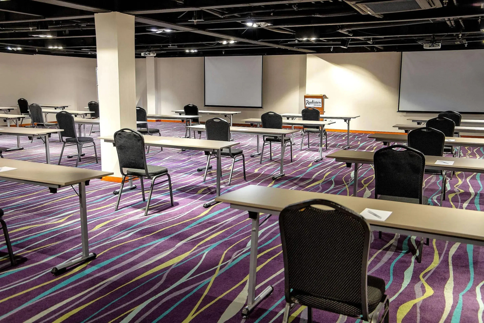 Photo - Radisson Bogota Metrotel