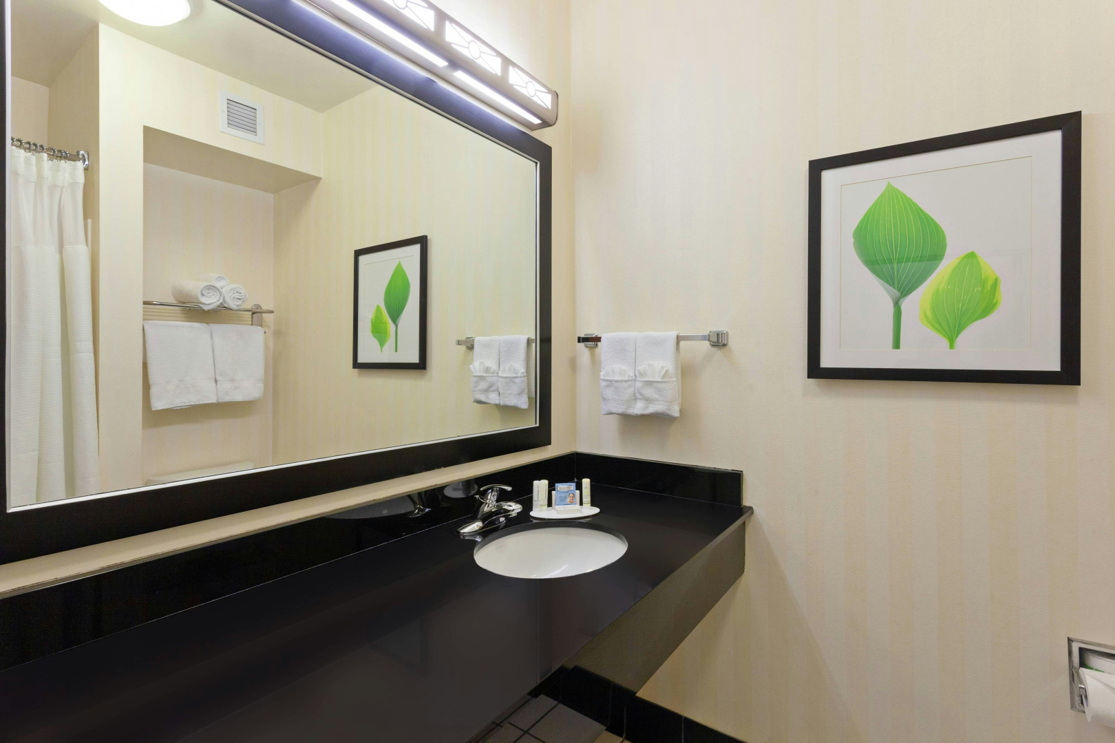 Photo - Fairfield Inn & Suites by Marriott Los Angeles West Covina