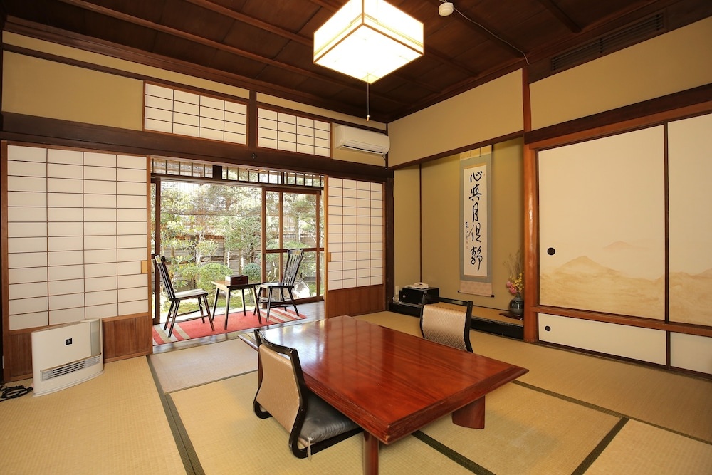 Ryori Ryokan Tsurugata