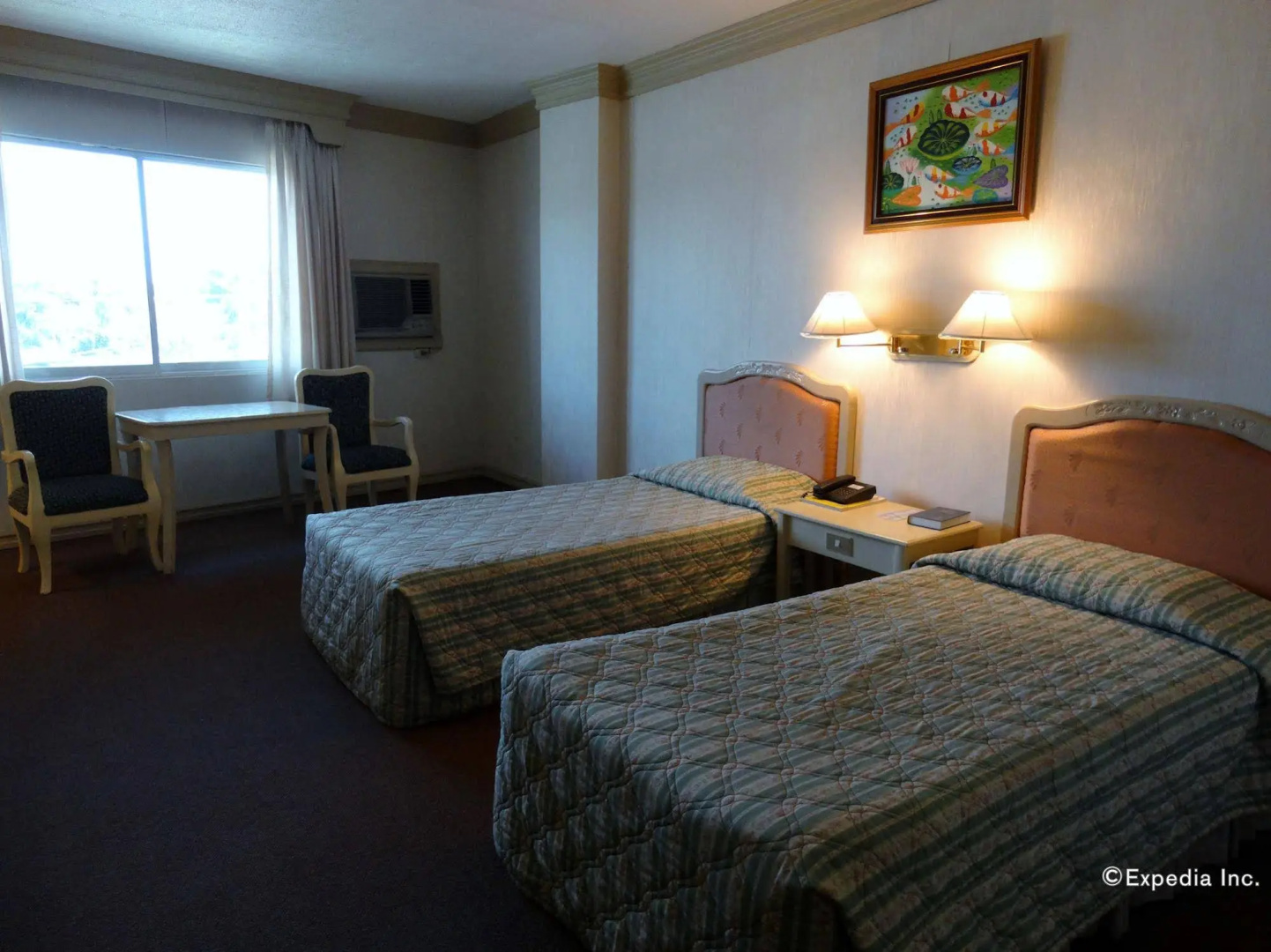 Orange Grove Hotel