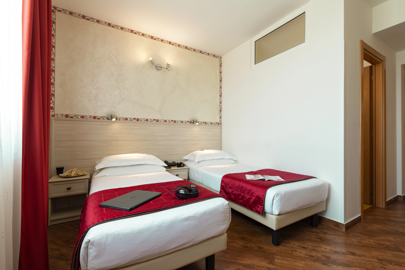 Foto - Simon Hotel