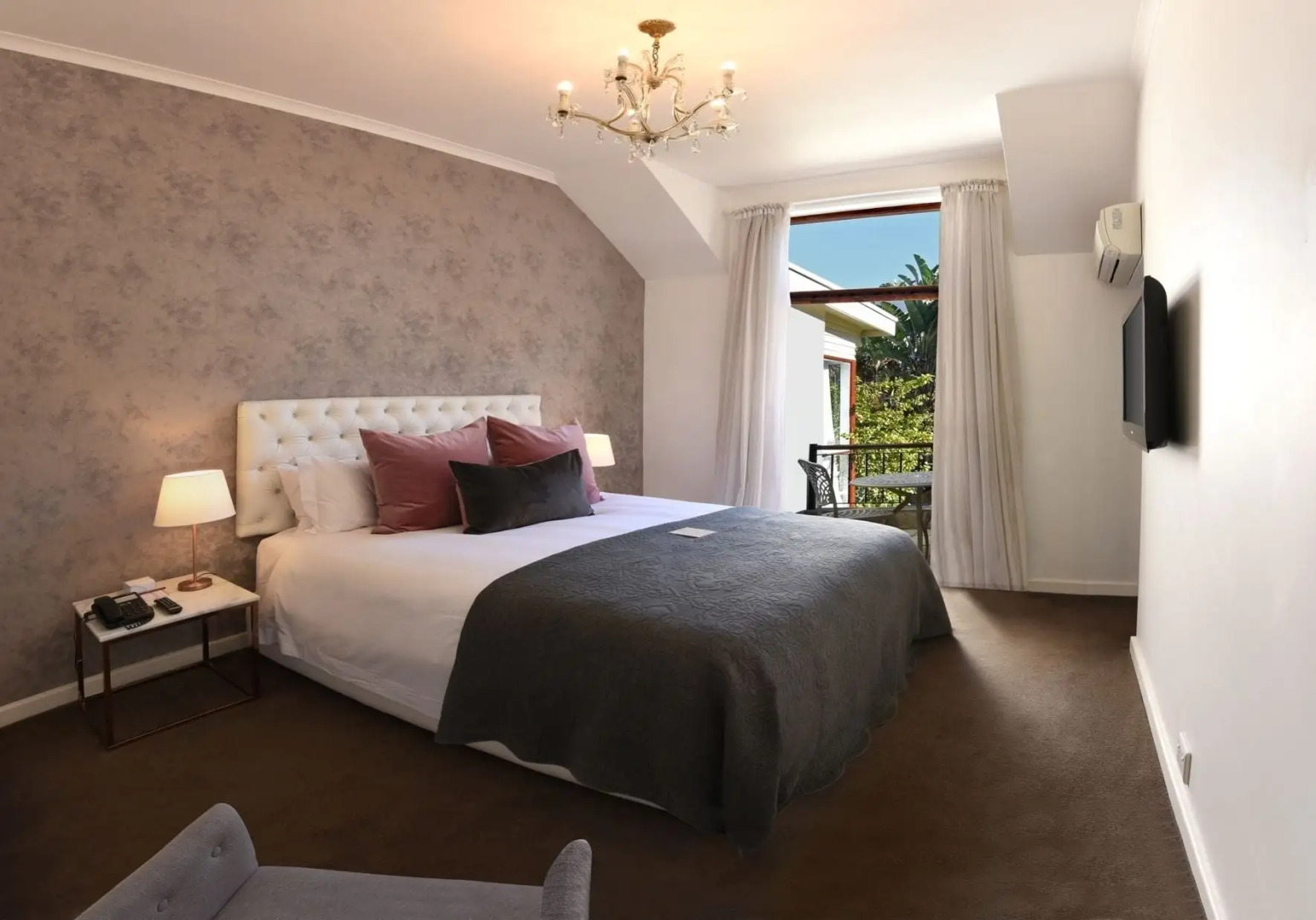 Foto - The Clarendon - Fresnaye