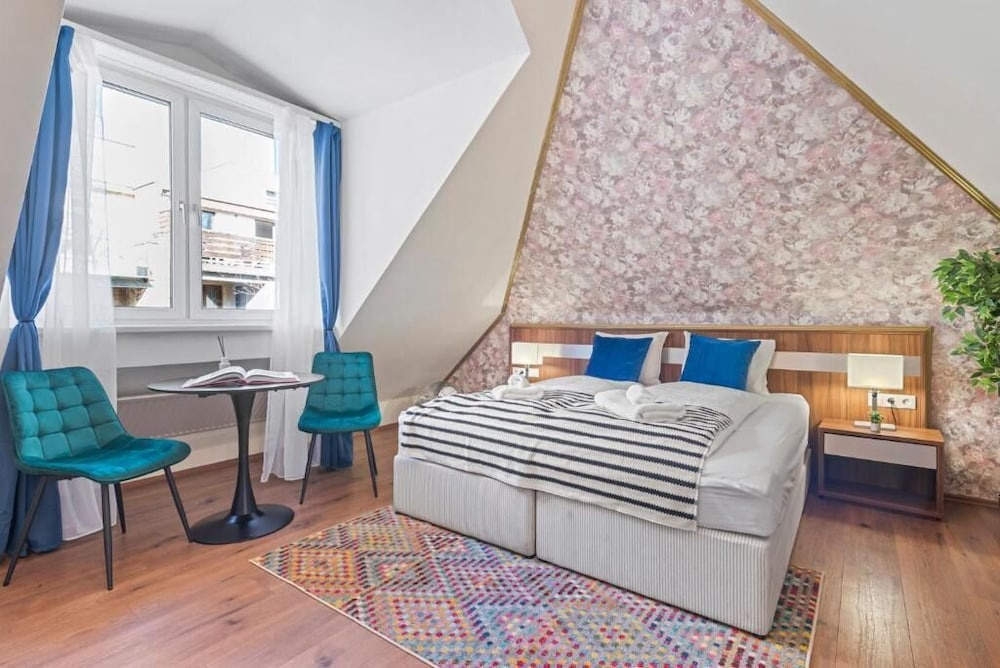 Photo - K22 Smart Rooms
