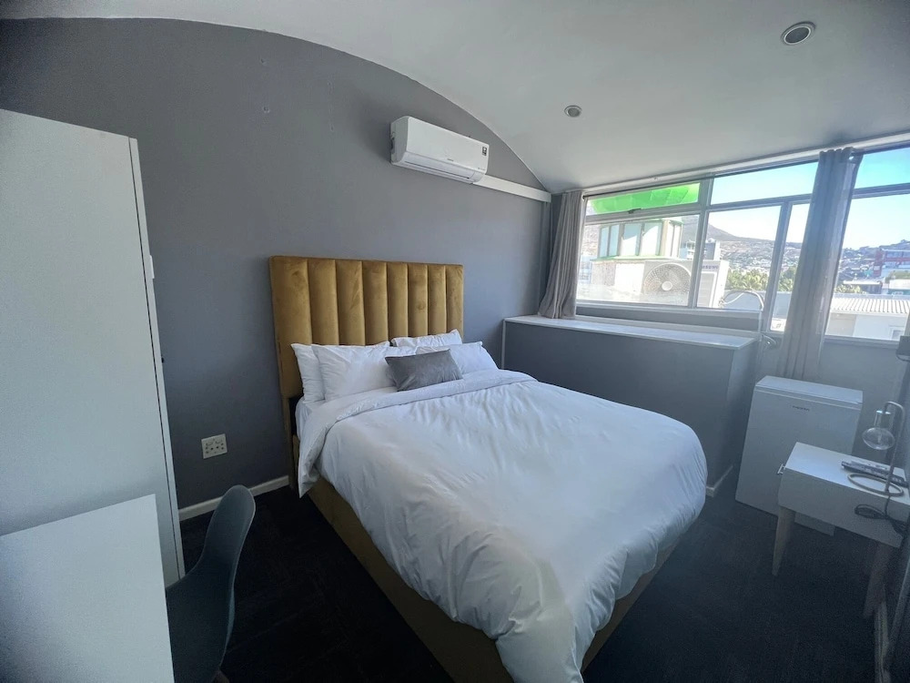 Photo - M&B Backpackers