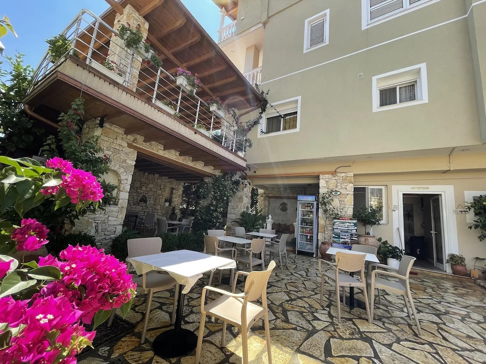 Photo - Arial Penthouse Suites