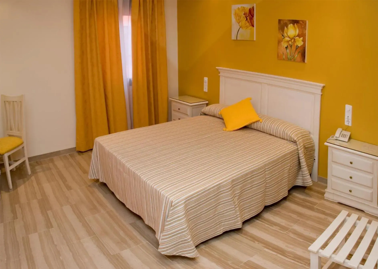 Photo - Hotel Los Girasoles