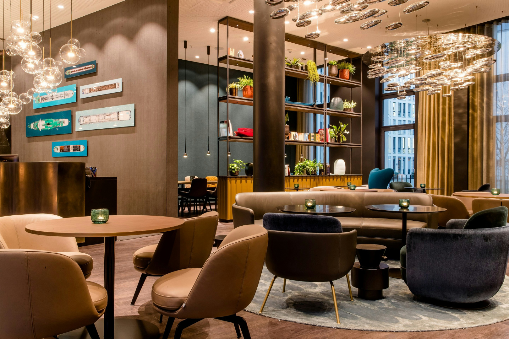Photo - Motel One Köln-Altstadt