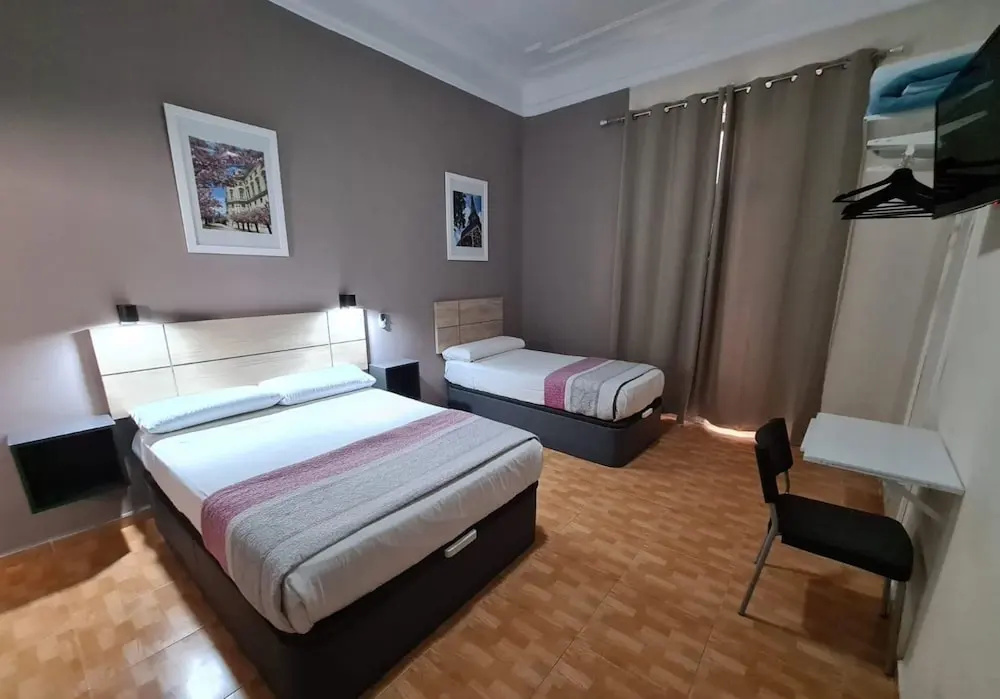 Photo - Hostal Miami