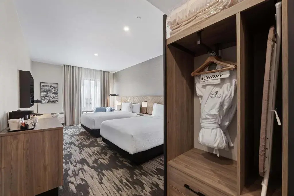 Photo - Sandman Signature Dallas Las Colinas Hotel & Suites