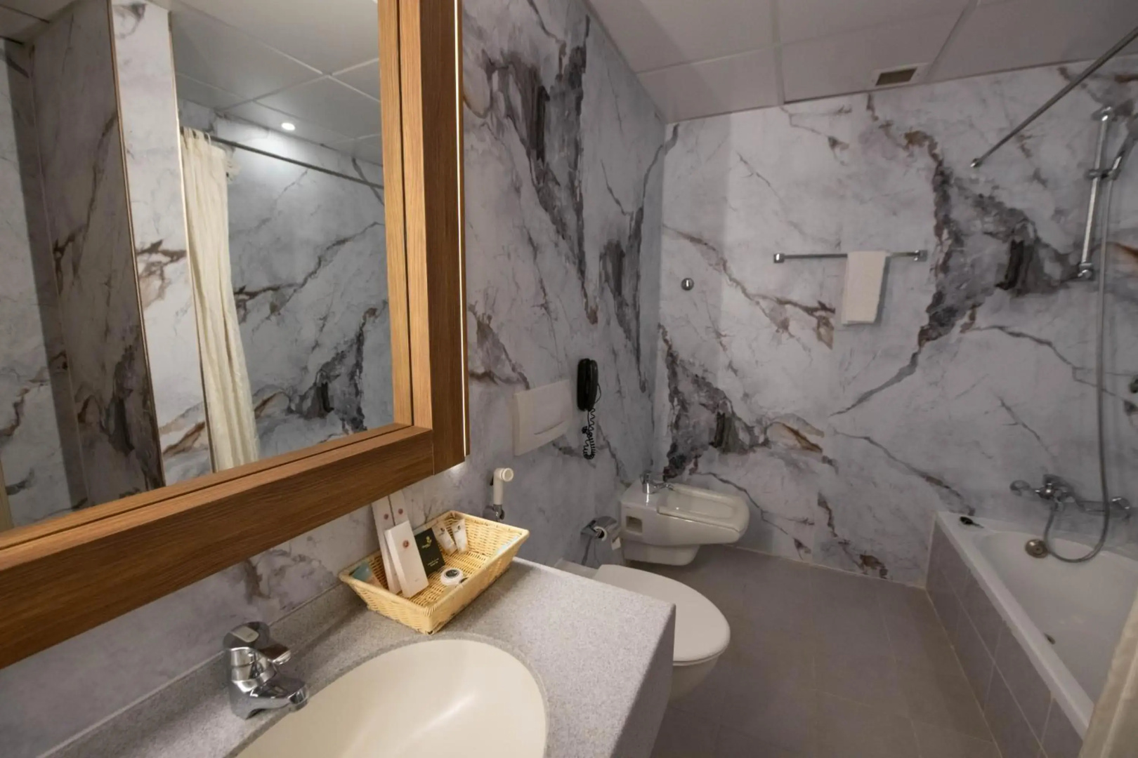 Foto - Ramee Guestline Hotel Qurum