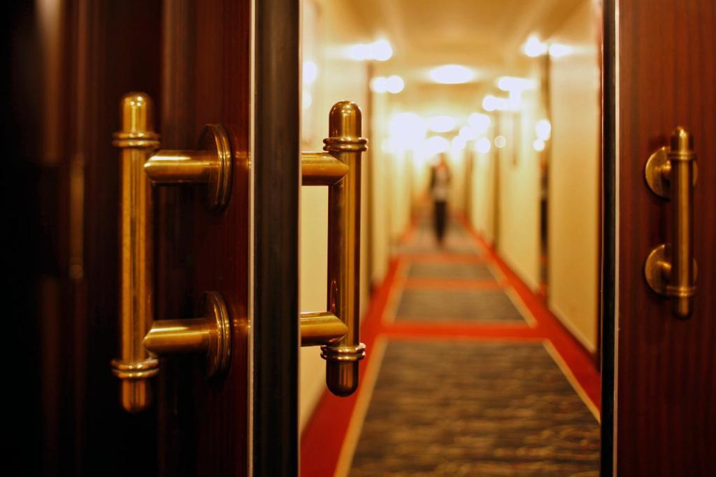 Foto - Warwick Reine Astrid - Lyon