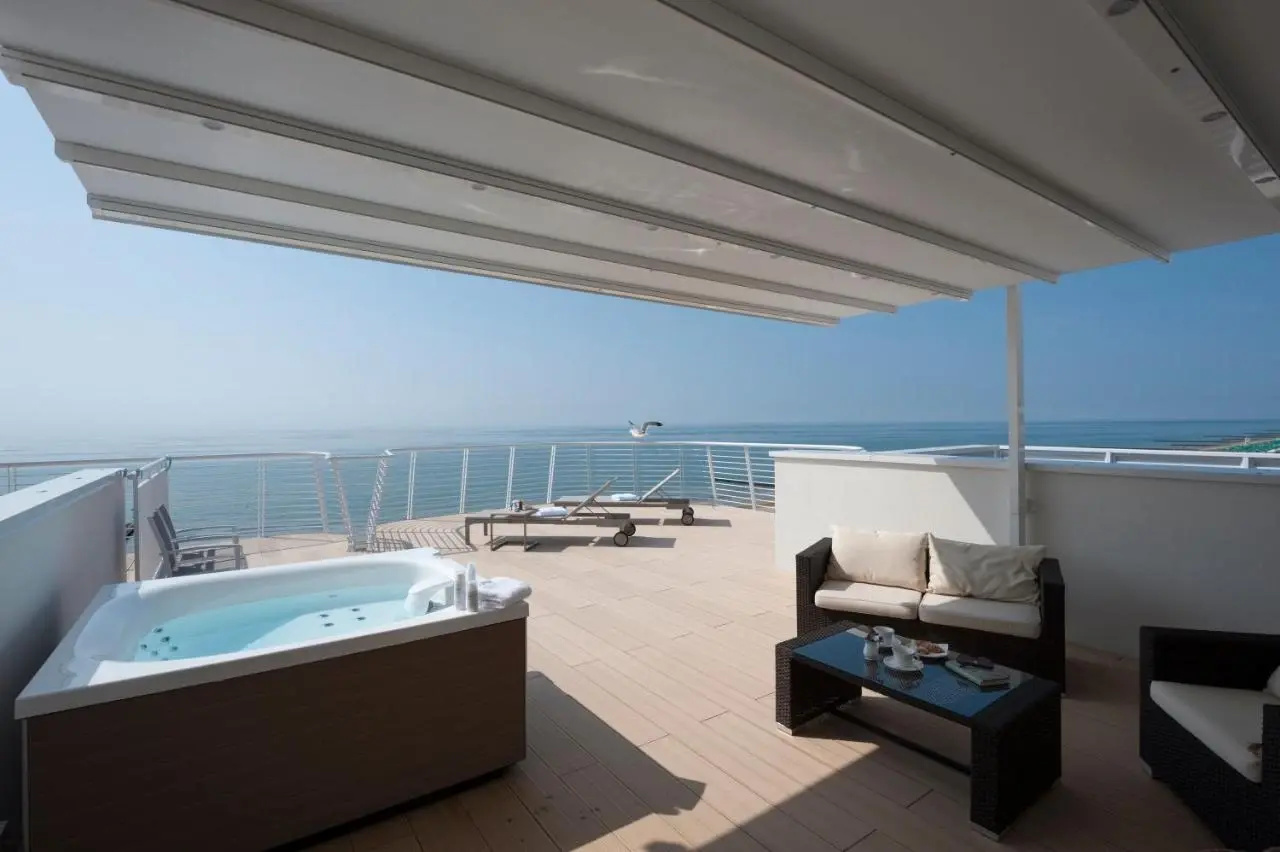 Photo - Hotel Le Soleil