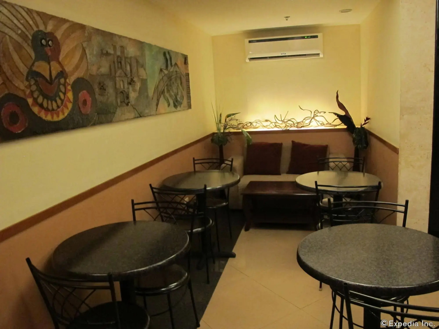 Photo - Skyblue Hotel