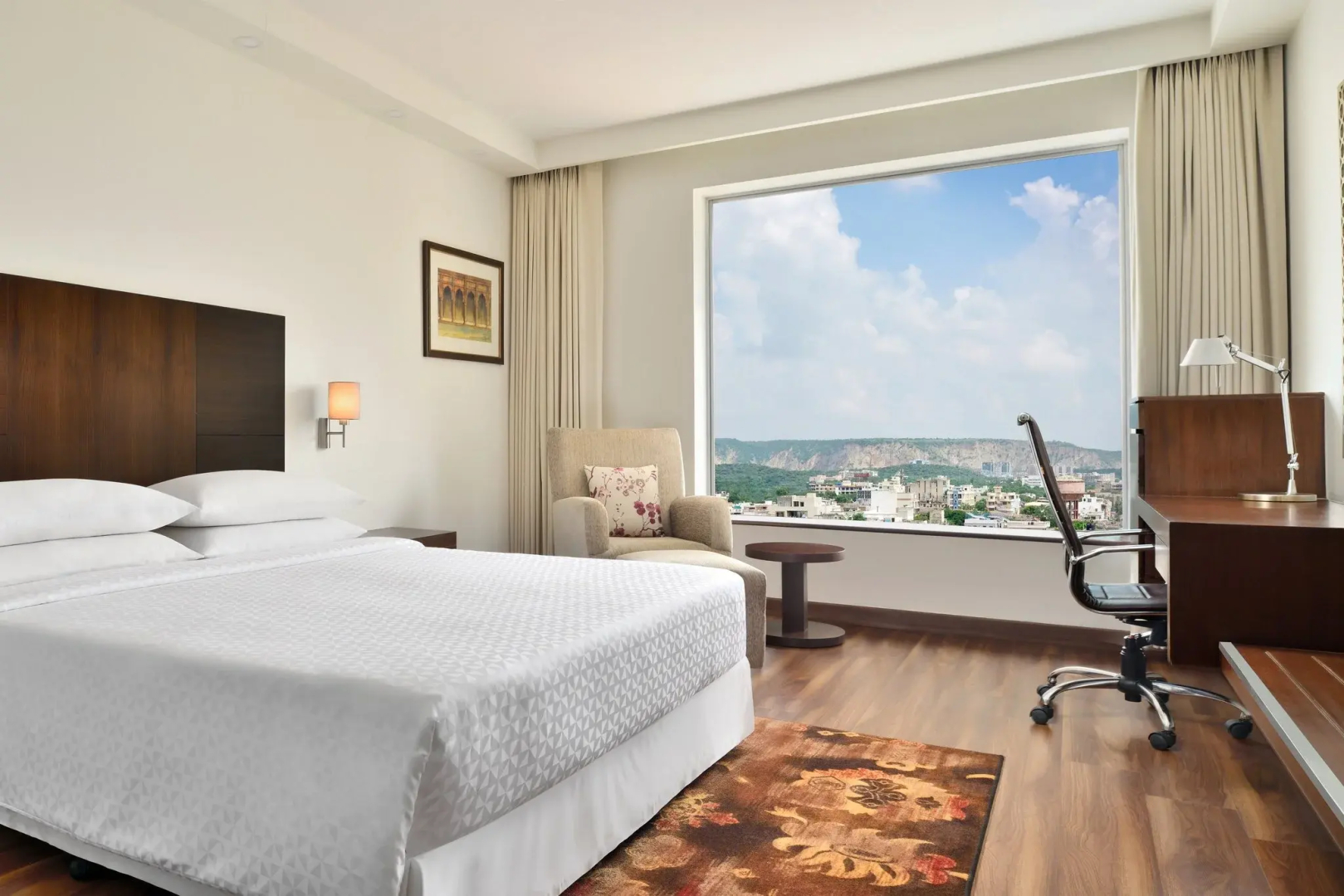 Photo - Four Points by Sheraton Jaipur, City Square