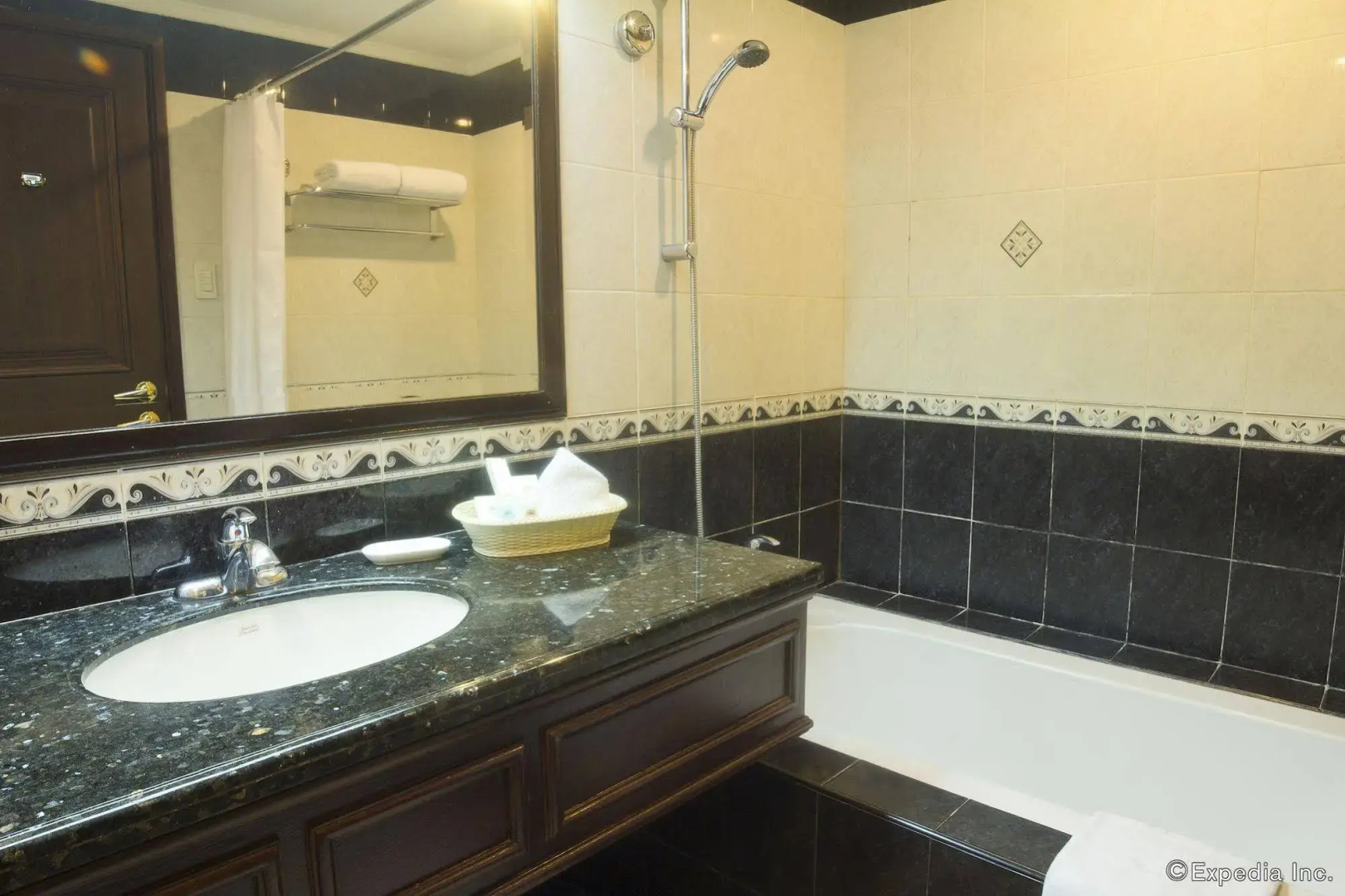 Photo - Herald Suites Solana