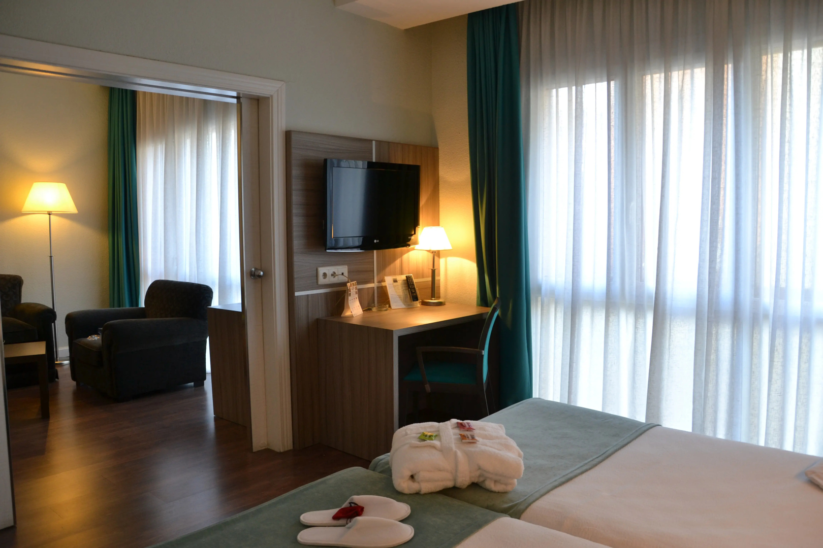 Photo - Hotel Serrano