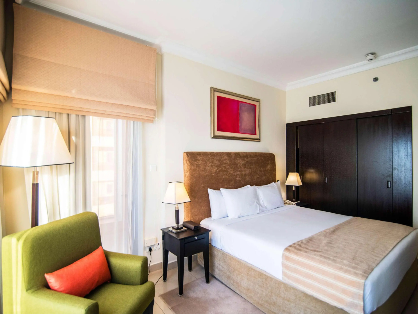 Photo - Mercure Dubai Barsha Heights Hotel Suites And Apartments