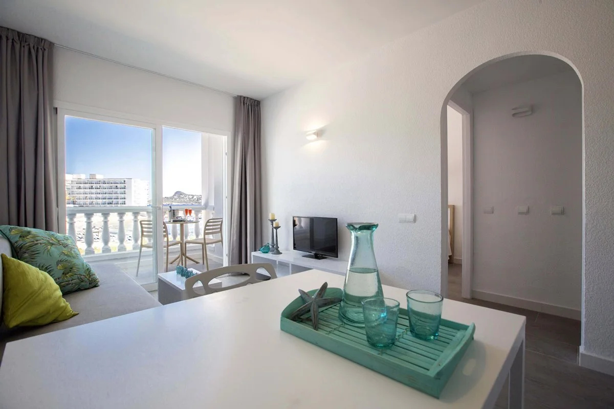 Photo - ENDLSS BEACH & DISCO HOTEL IBIZA Adults Only