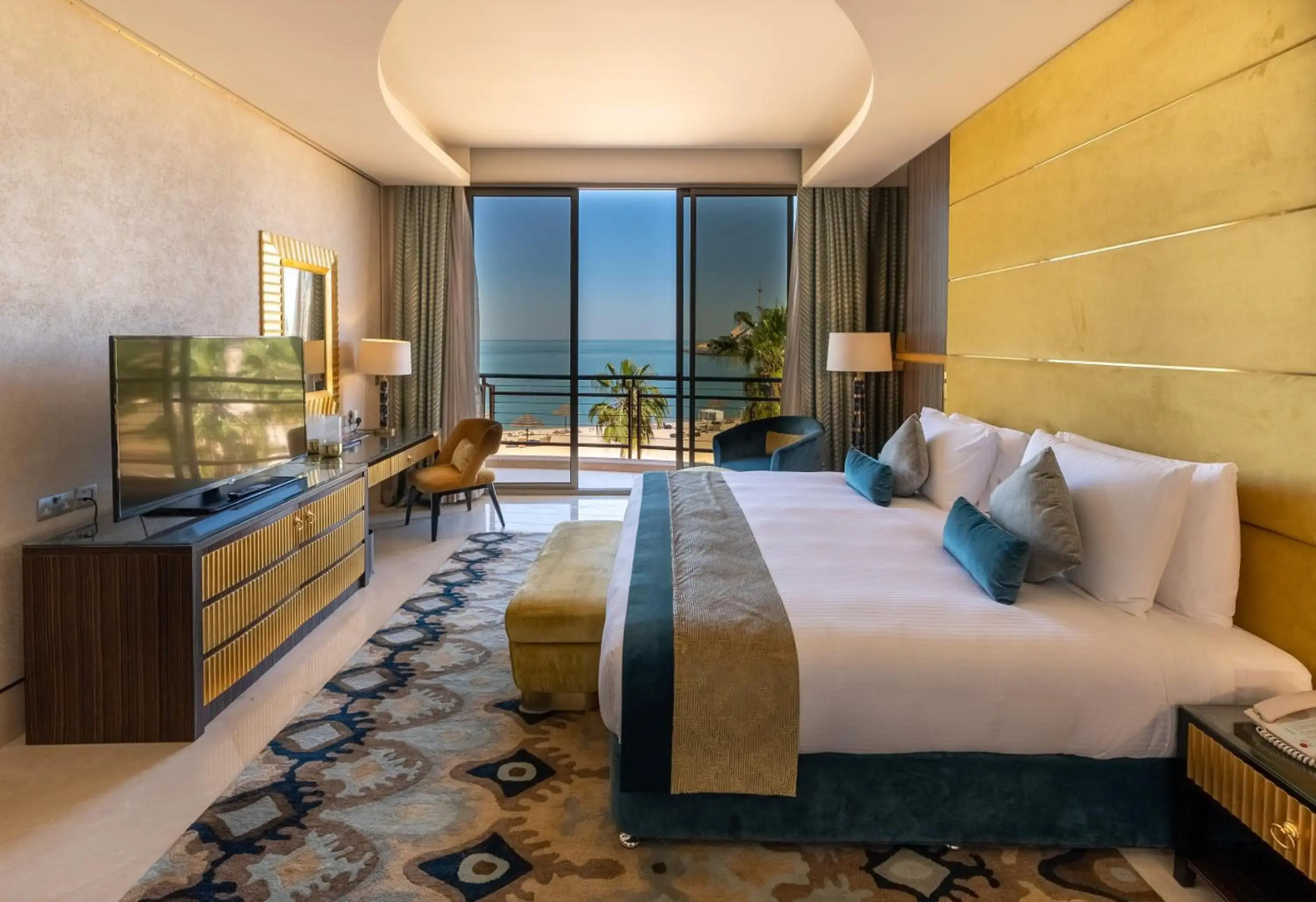 Photo - Marina Hotel