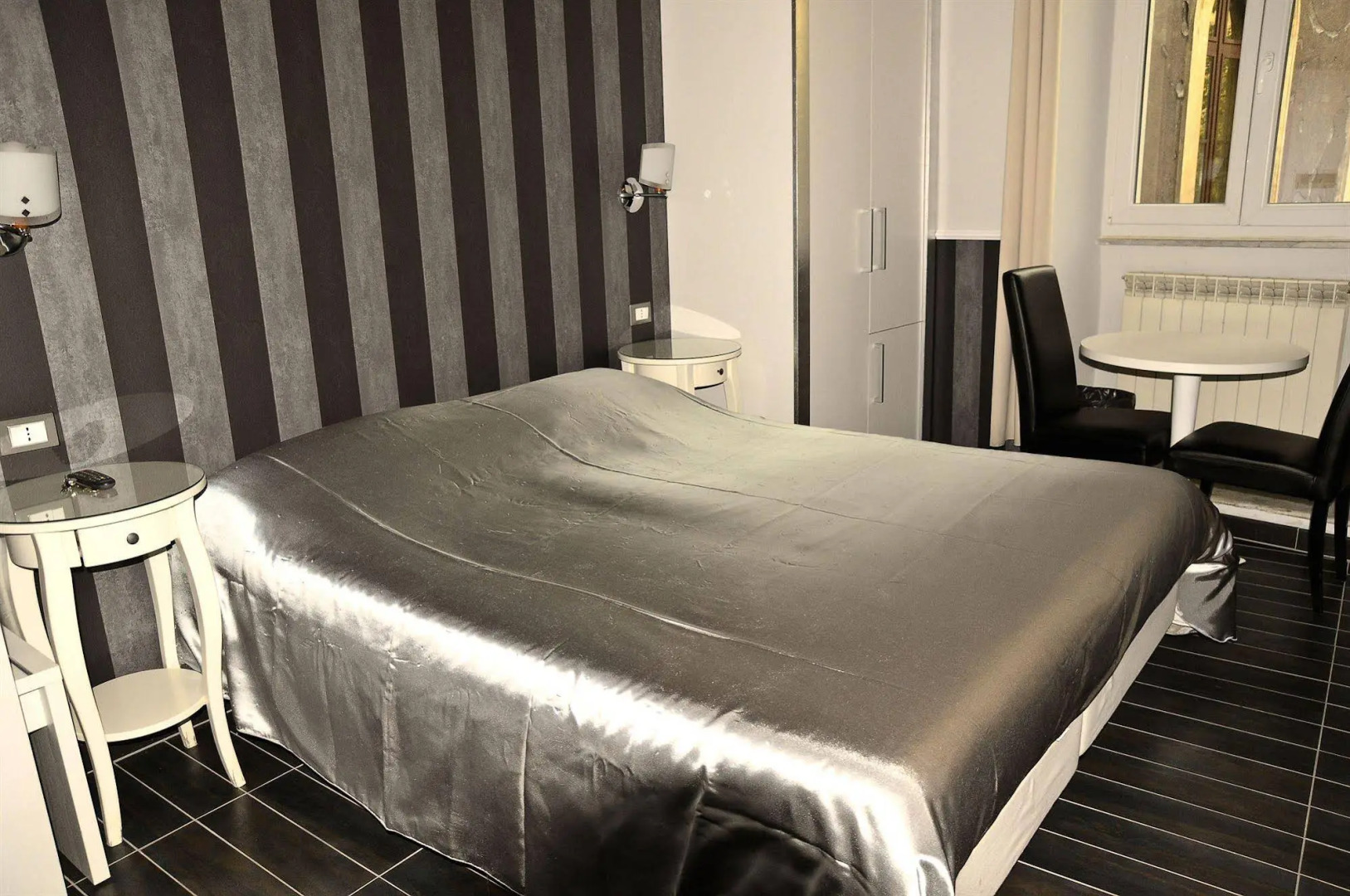 Photo - Navona Nice Room