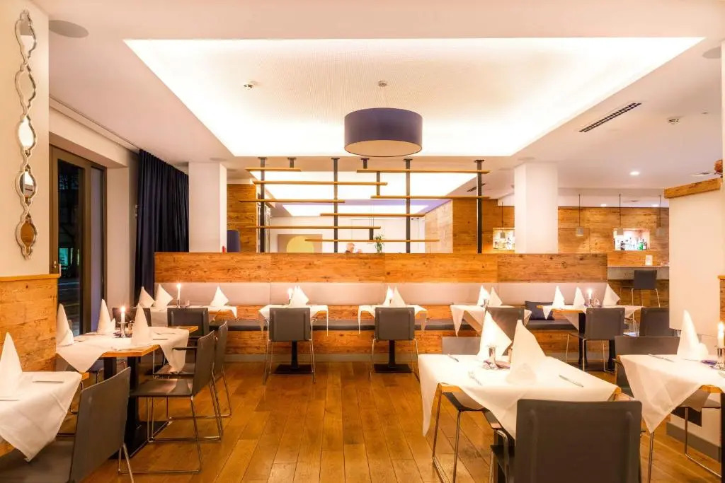 Photo - Bayer 89 Vi Vadi Hotel