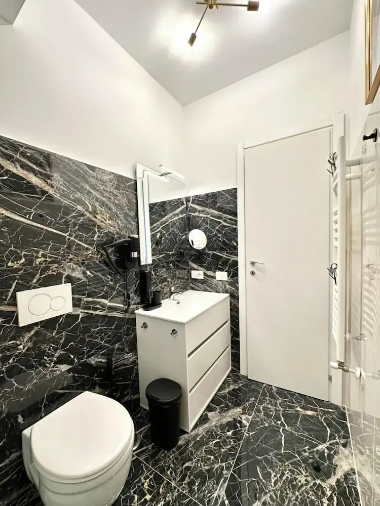 Photo - Vacanze Romane Suite 7 Languages