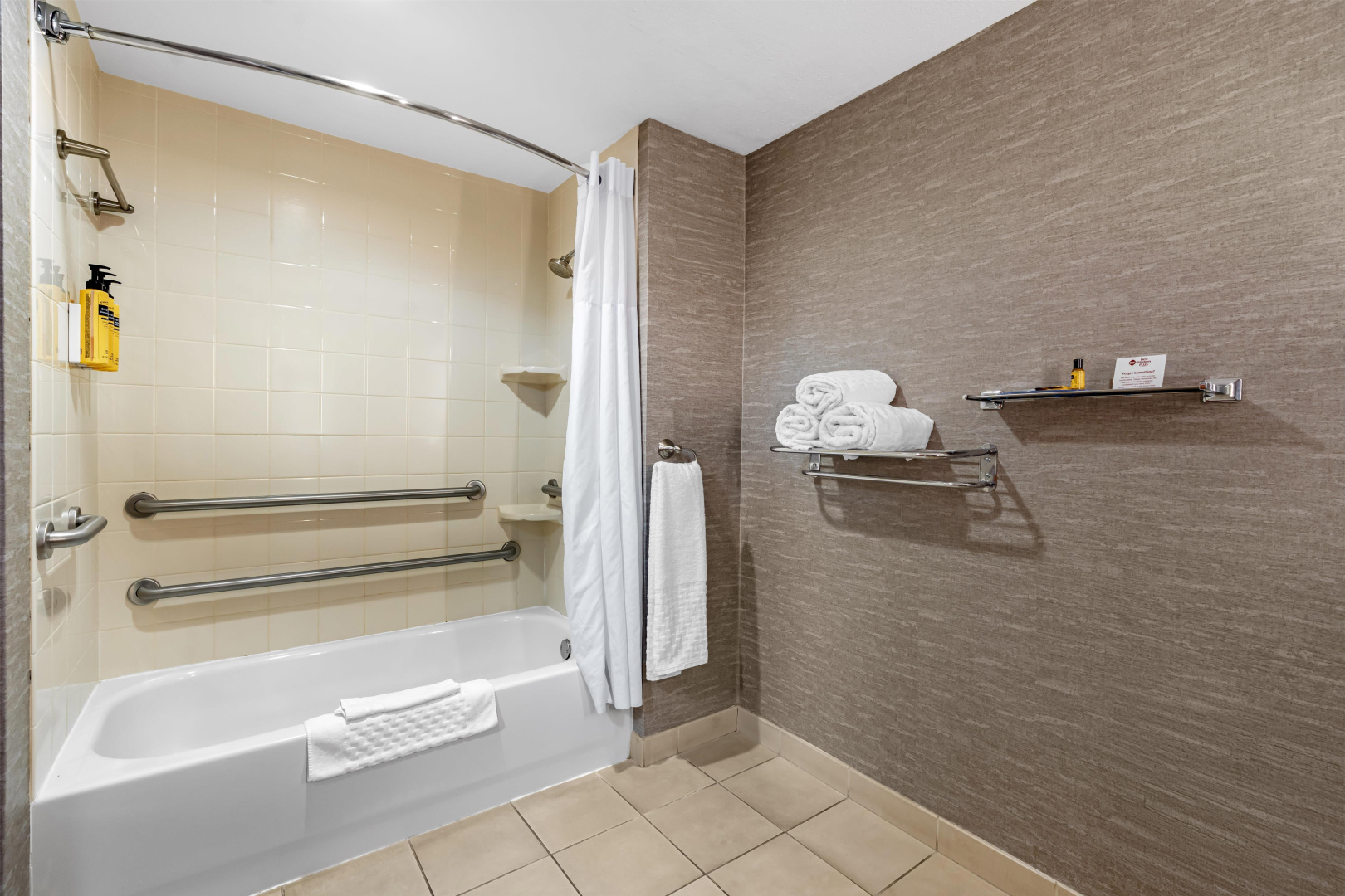 Foto - Best Western Plus Fresno Airport Hotel