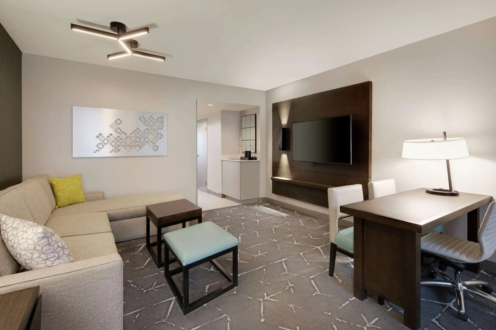 Photo - Embassy Suites by Hilton Atlanta Perimeter Center
