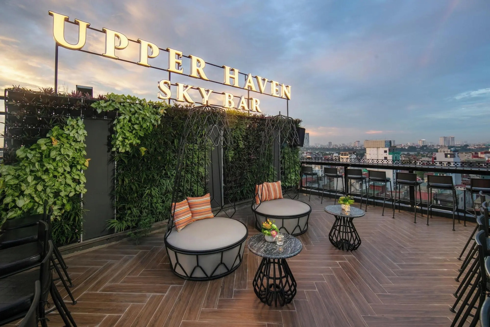 Photo - MAY DE VILLE Crown Hotel