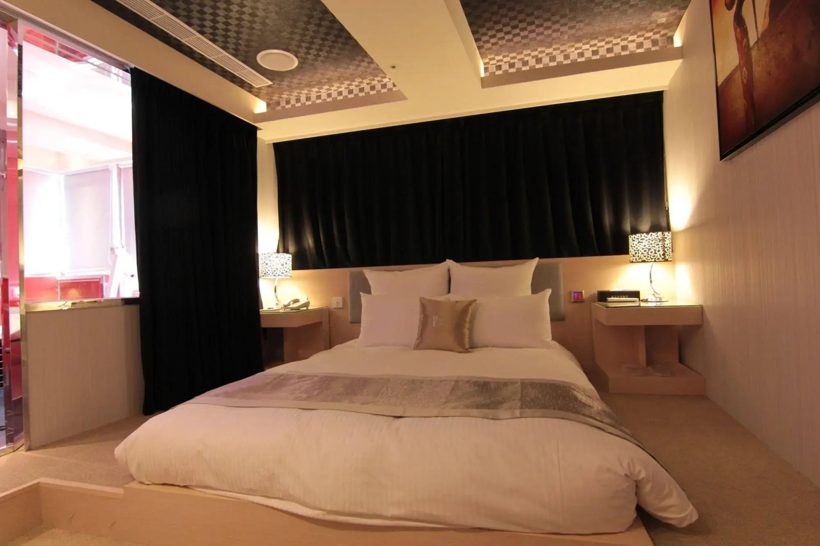 Photo - V-one Vogue Hotel