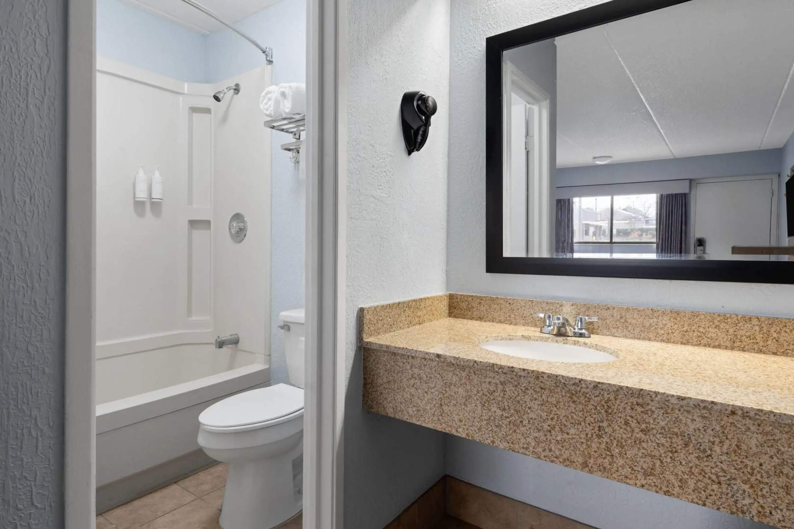 Photo - Days Inn by Wyndham Charlotte University