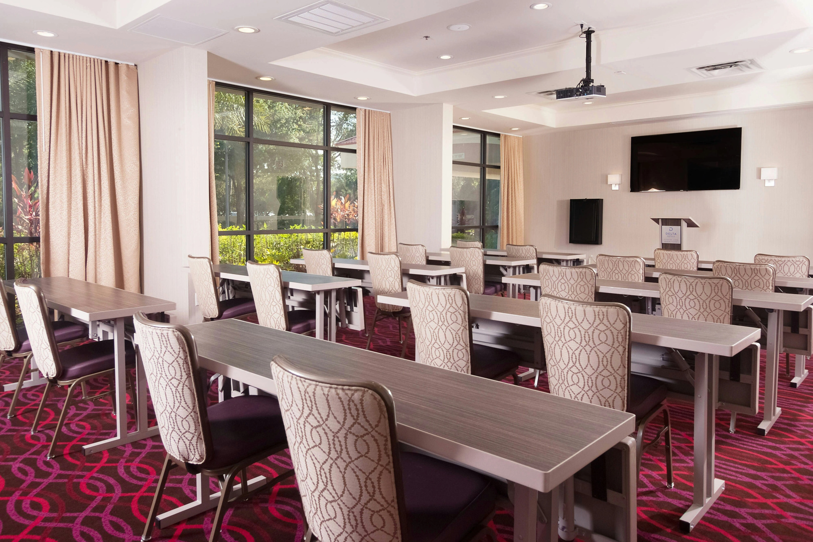 Photo - Delta Hotels by Marriott Orlando Lake Buena Vista