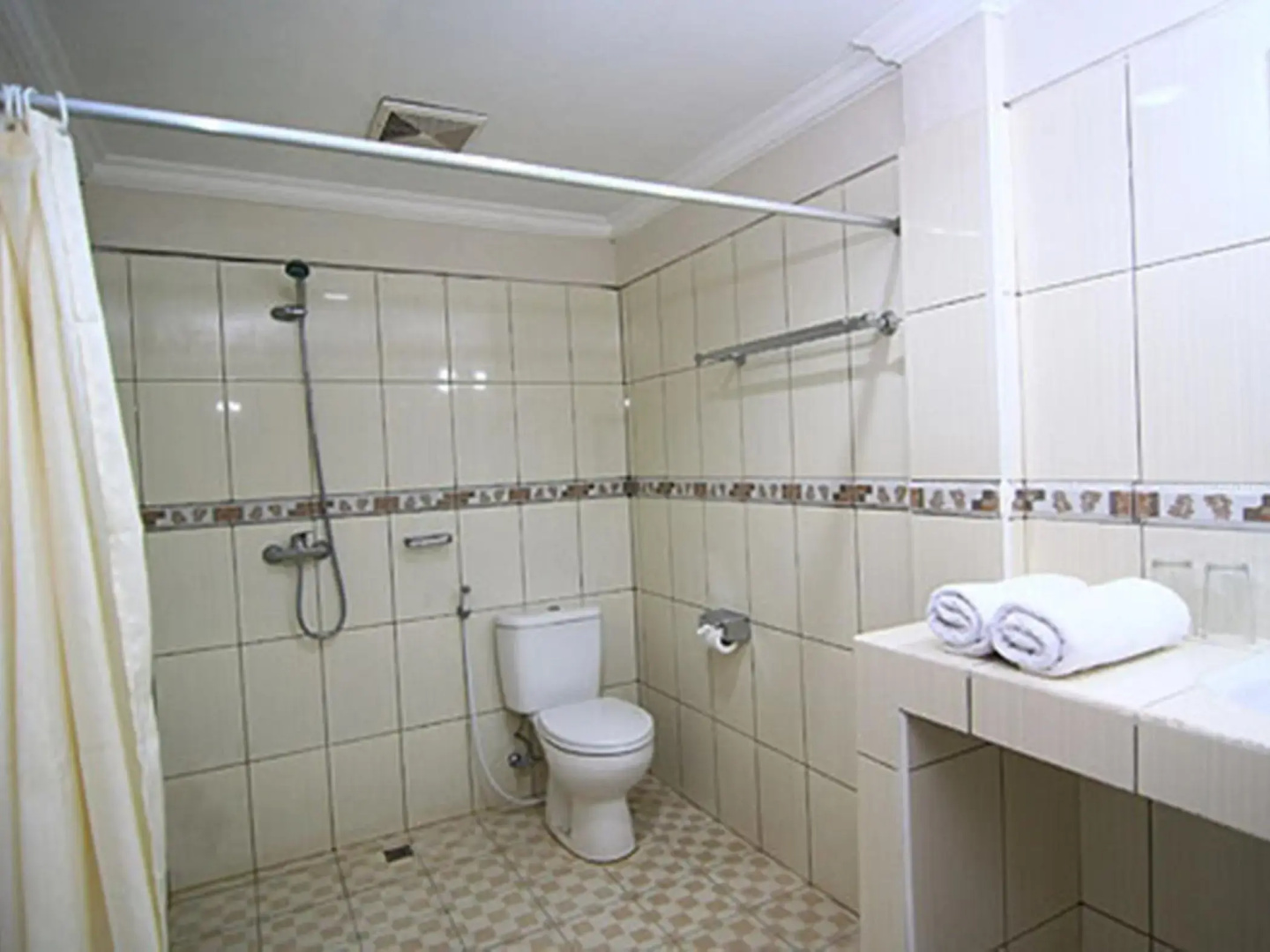 Photo - Dewa Bharata Bungalows Candidasa