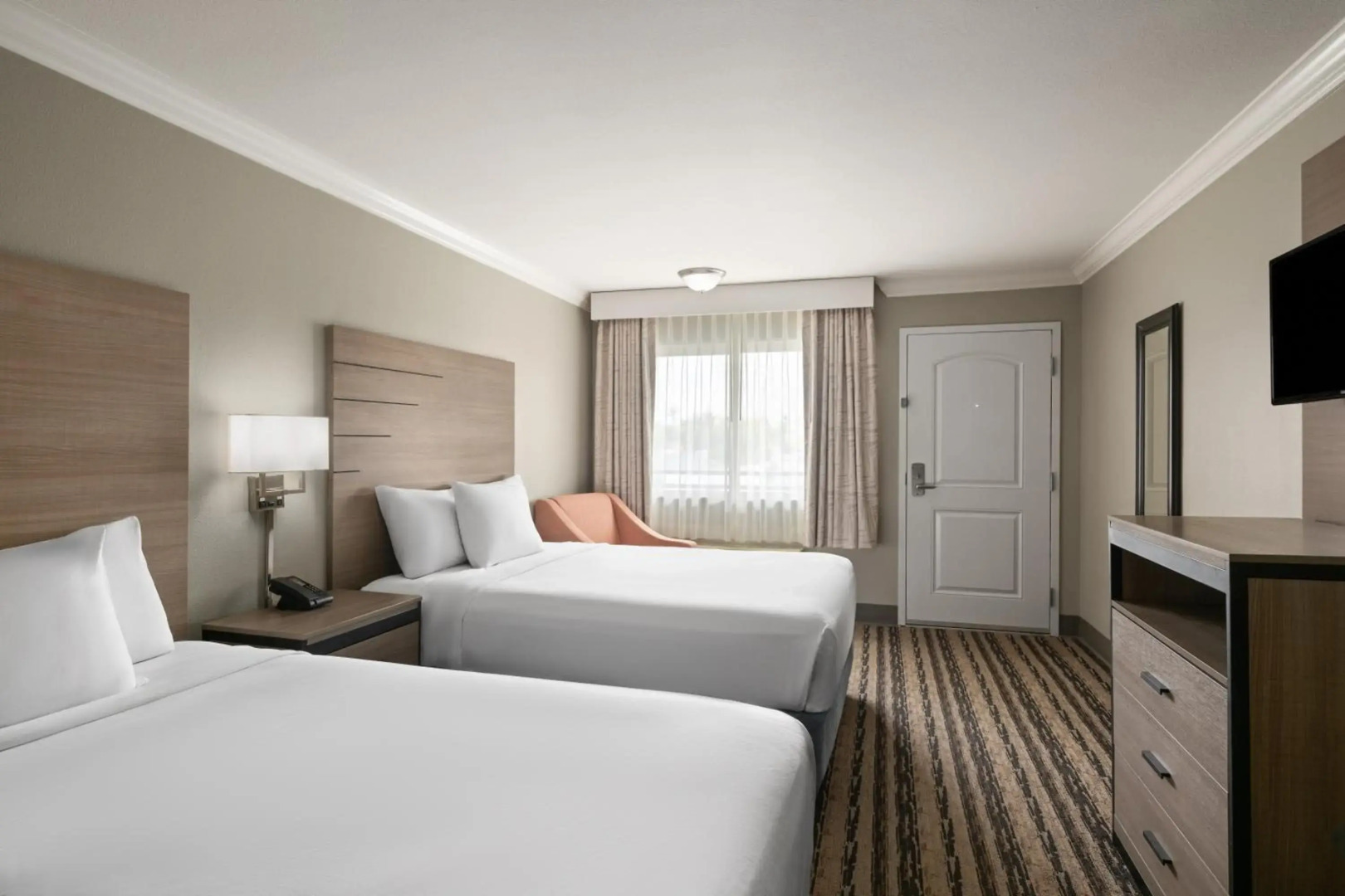 Foto - Solara Inn and Suites