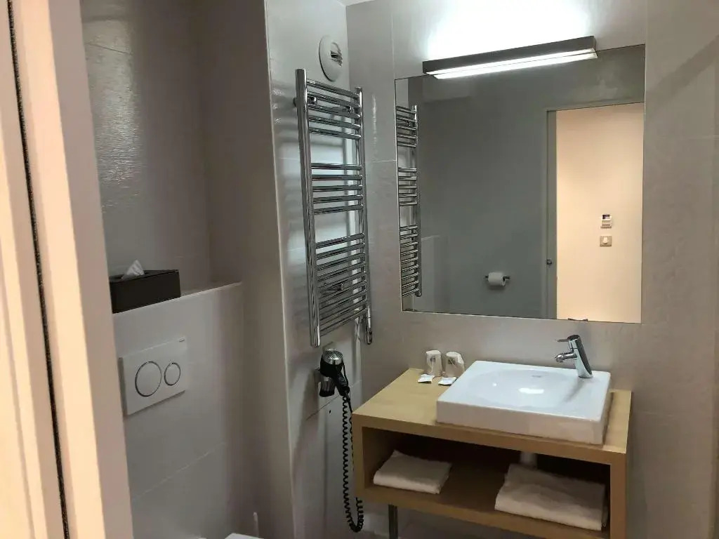 Photo - Kyriad Paris 18 - Porte de Clignancourt - Montmartre