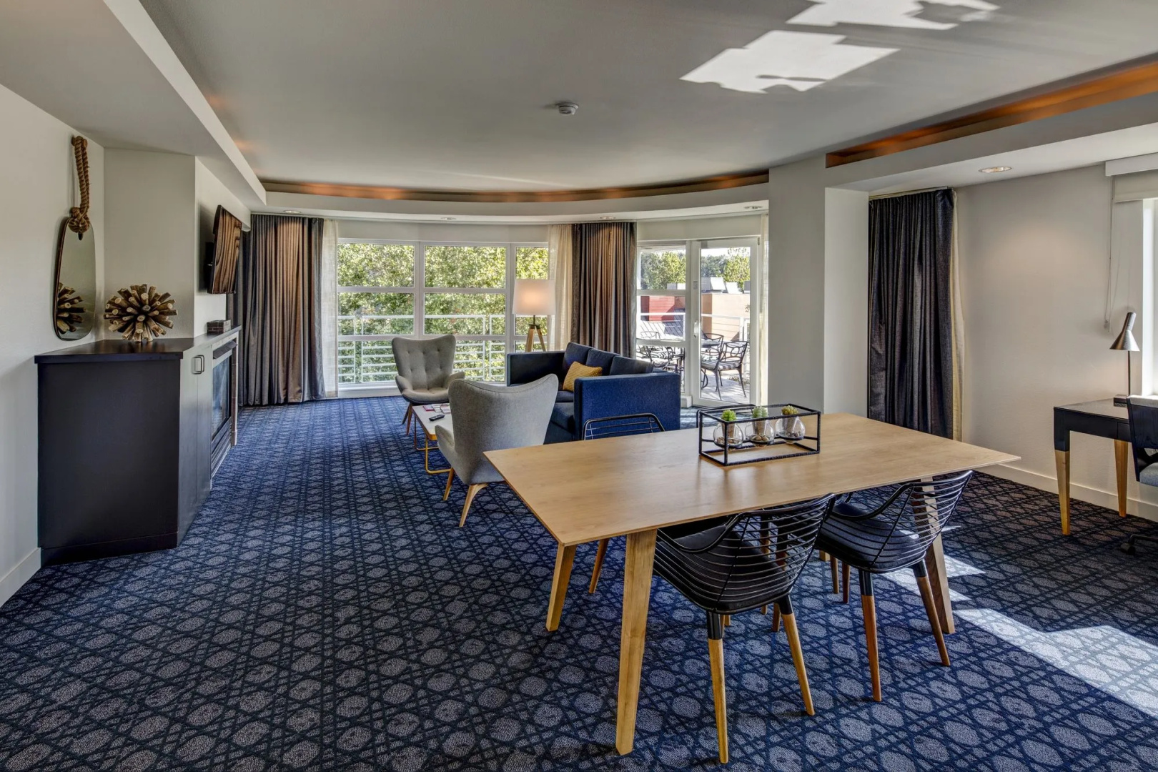Foto - River's Edge Hotel Portland, Tapestry Collection by Hilton