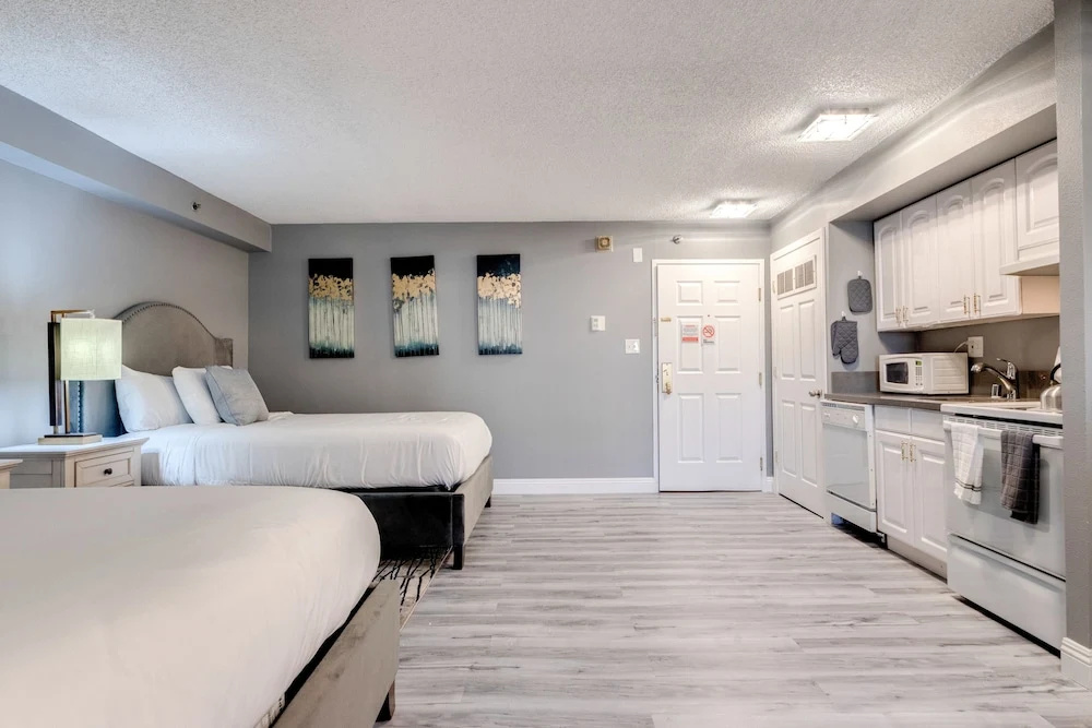 Photo - StripViewSuites at Jockey Club