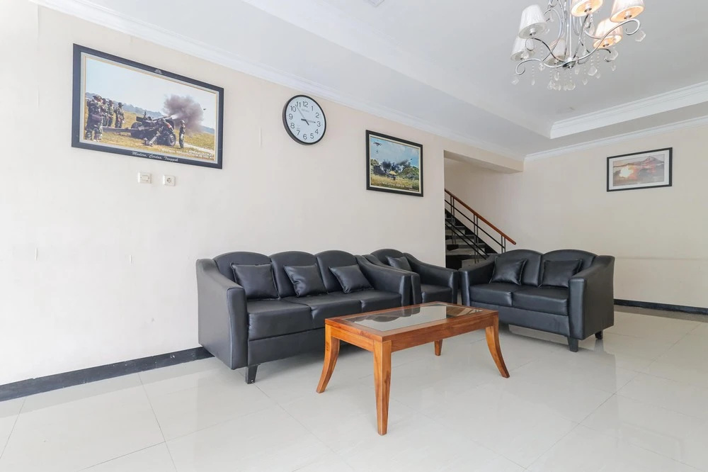 Photo - Urbanview Roemah Tebet by RedDoorz